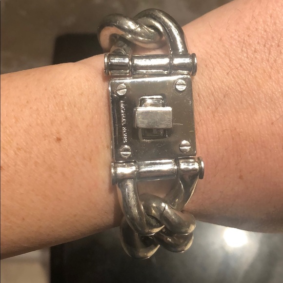 Michael Kors chunky bracelet - Picture 2 of 2